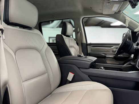 Used 2024 RAM 1500 Limited AWD/4WD image 36
