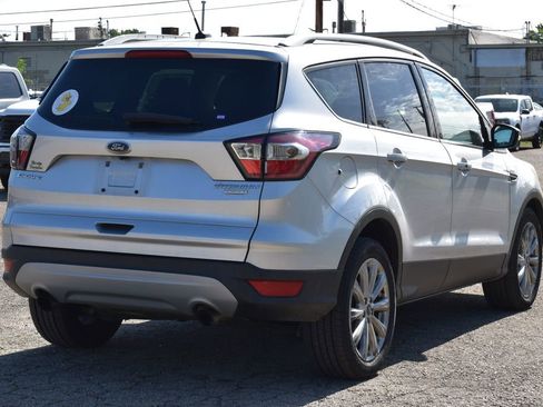 Used 2017 Ford Escape Titanium FWD image 5