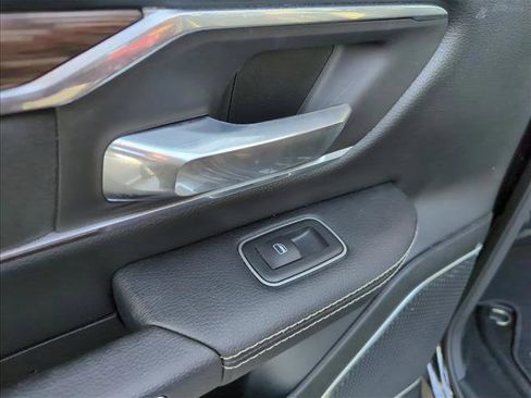 Used 2019 RAM 1500 Laramie image 23