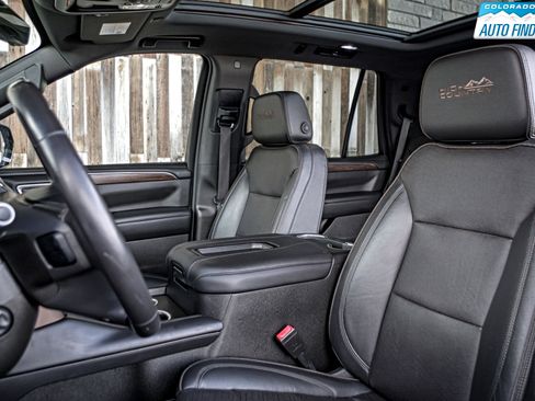 Used 2021 Chevrolet Tahoe High Country image 13