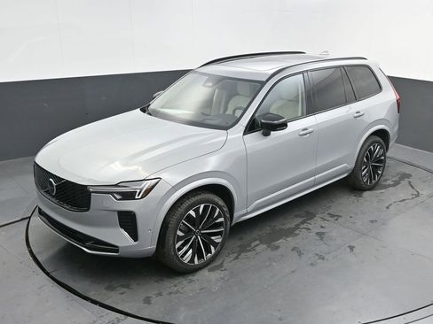 New 2026 Volvo XC90 B6 Ultra w/ Lounge Package AWD/4WD image 23