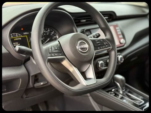 Used 2024 Nissan Kicks SV FWD image 18