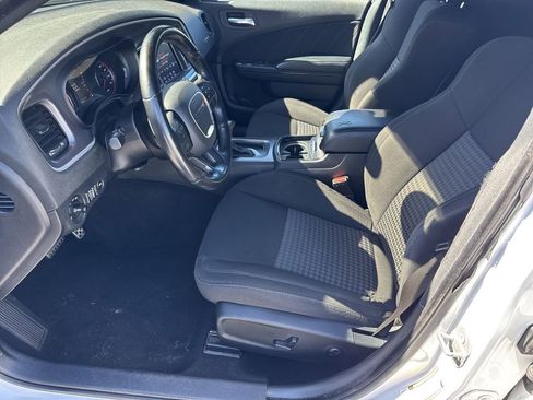 Used 2020 Dodge Charger R/T w/ Blacktop Package image 9