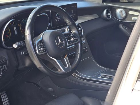 Used 2020 Mercedes-Benz GLC 300 4MATIC w/ AMG Line image 32