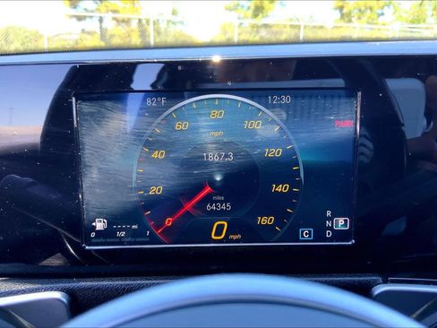 Used 2023 Mercedes-Benz GLB 250 image 25