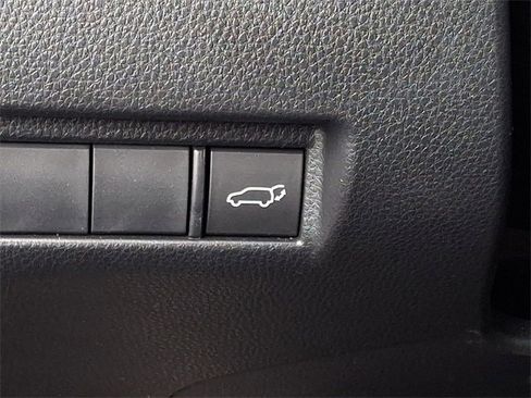 Used 2024 Toyota Venza Nightshade image 26