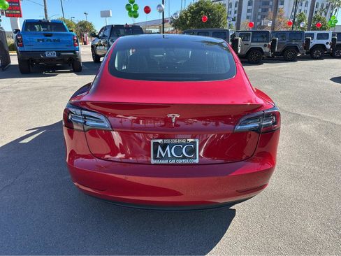 Used 2021 Tesla Model 3 Standard Range Plus image 12