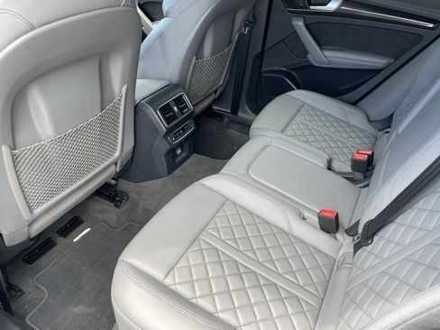 Used 2018 Audi SQ5 Prestige w/ Prestige Package AWD/4WD image 15