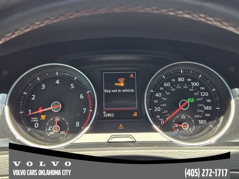 Used 2021 Volkswagen GTI SE FWD image 16