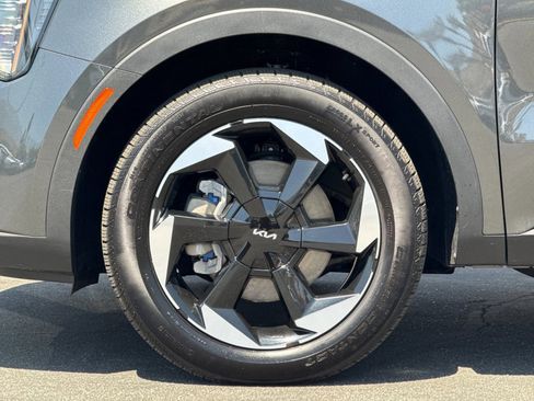 Certified 2025 Kia Sorento EX AWD/4WD image 26