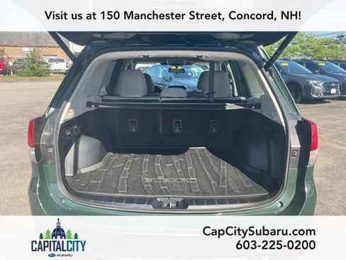 Used 2023 Subaru Forester Premium AWD/4WD image 9
