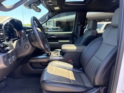 Used 2023 Chevrolet Silverado 1500 ZR2 w/ Technology Package AWD/4WD image 20