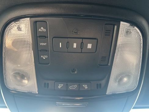 Used 2024 Dodge Durango GT AWD/4WD image 34