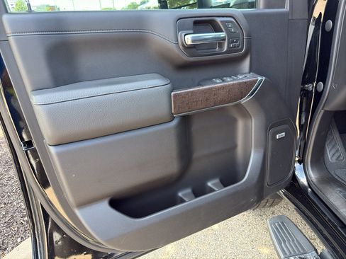 Used 2023 GMC Sierra 2500 Denali AWD/4WD image 15