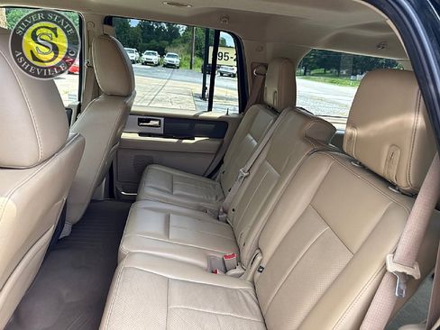 Used 2014 Ford Expedition XLT w/ Equipment Group 202A image 13