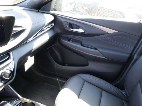 New 2026 Buick Envista Sport Touring w/ Convenience I Package FWD image 21