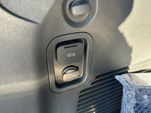 Used 2024 Kia EV9 GT-Line image 13