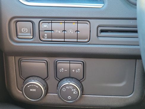 Used 2023 Chevrolet Tahoe LS image 26