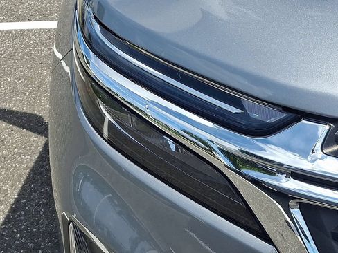 Certified 2024 Chevrolet Equinox LT FWD image 9