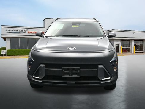 Used 2025 Hyundai Kona SEL AWD/4WD image 8