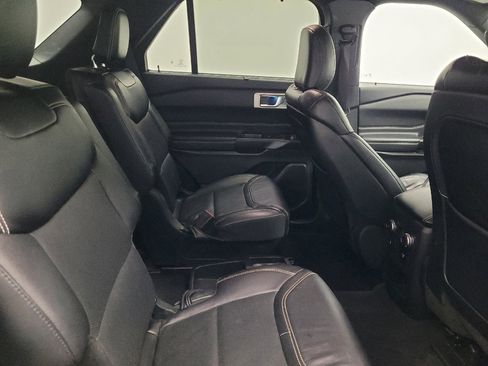 Used 2020 Ford Explorer ST image 19