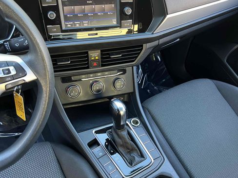 Used 2019 Volkswagen Jetta S image 26