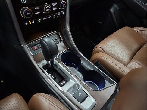 Used 2019 Subaru Ascent Touring w/ Popular Package #3 image 15