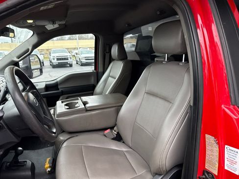 Used 2019 Ford F550 4x4 Regular Cab Super Duty image 12