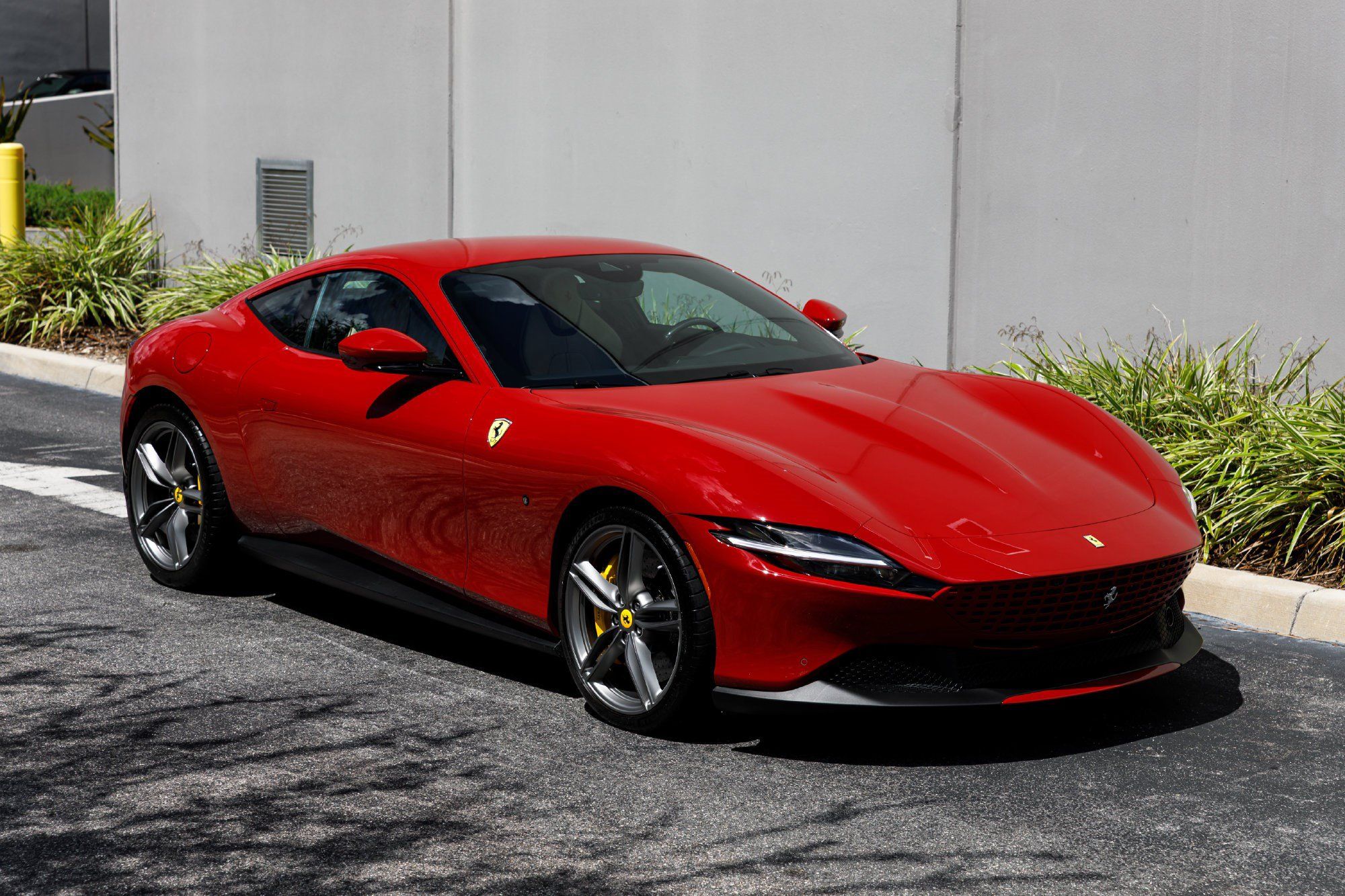 Used 2023 Ferrari Roma RWD image 13
