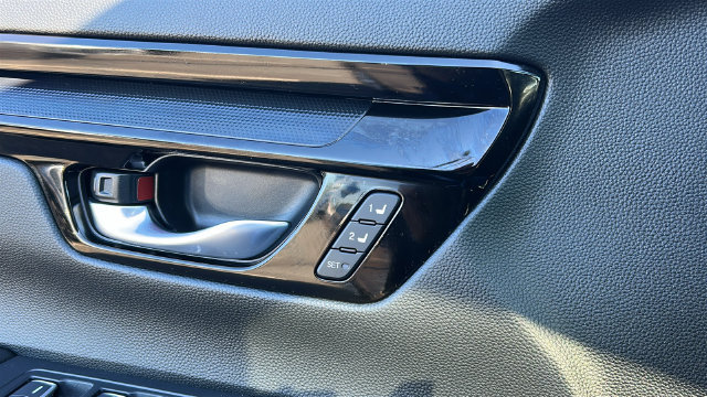 Used 2025 Honda CR-V EX-L image 21