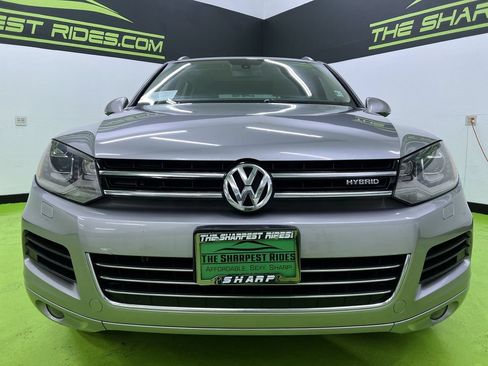 Used 2012 Volkswagen Touareg Hybrid AWD/4WD image 3