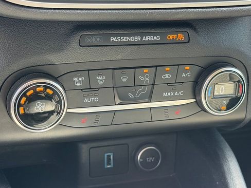 Used 2020 Ford Escape SE FWD image 21