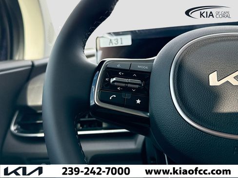 New 2026 Kia Carnival EX FWD image 37