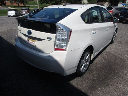 Used 2010 Toyota Prius Five w/ Advanced Technology Pkg FWD image 9