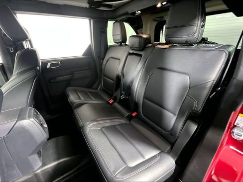 Used 2025 Ford Bronco Badlands AWD/4WD image 26