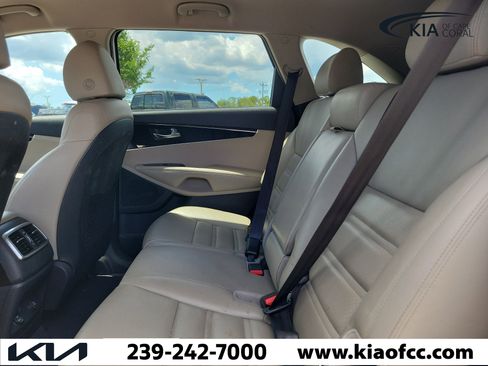 Certified 2019 Kia Sorento EX FWD image 15