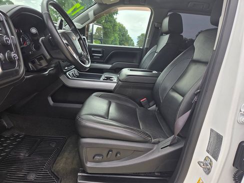 Used 2017 Chevrolet Silverado 3500 LTZ w/ Duramax Plus Package AWD/4WD image 11