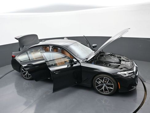 Used 2023 BMW 540i xDrive w/ M Sport Package AWD/4WD image 38