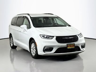 Used 2021 Chrysler Pacifica Touring-L