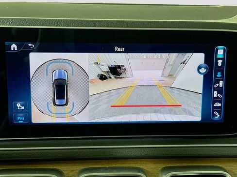 Used 2024 Mercedes-Benz GLE 350 4MATIC w/ Driver Assistance Package image 14