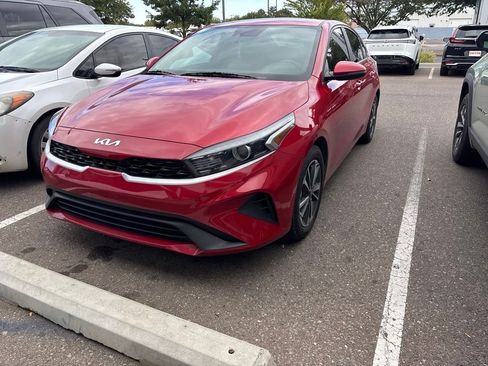Used 2024 Kia Forte LXS w/ LXS Technology Package FWD image 2