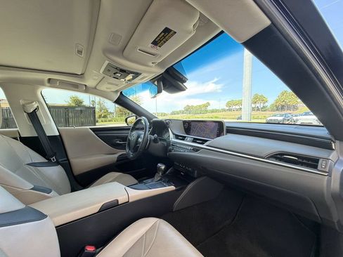Used 2020 Lexus ES 350 w/ Accessory Package 2 FWD image 15