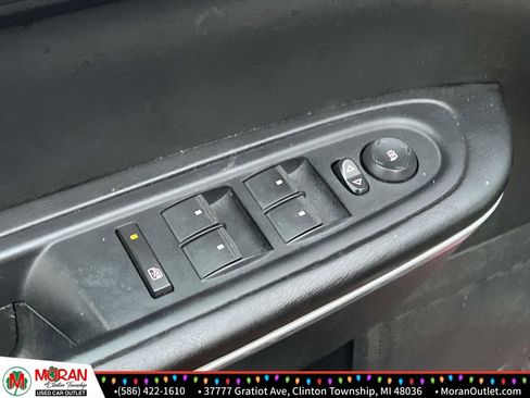 Used 2012 GMC Acadia SLE image 16