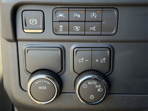 New 2026 Chevrolet Tahoe LS image 19