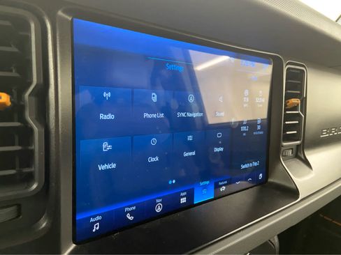 Used 2021 Ford Bronco Badlands image 26