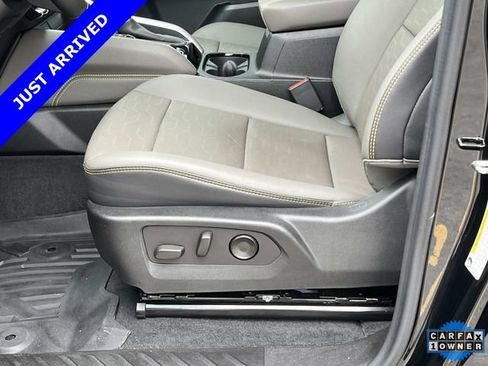 Used 2024 Chevrolet Colorado ZR2 w/ ZR2 Convenience Package III AWD/4WD image 25