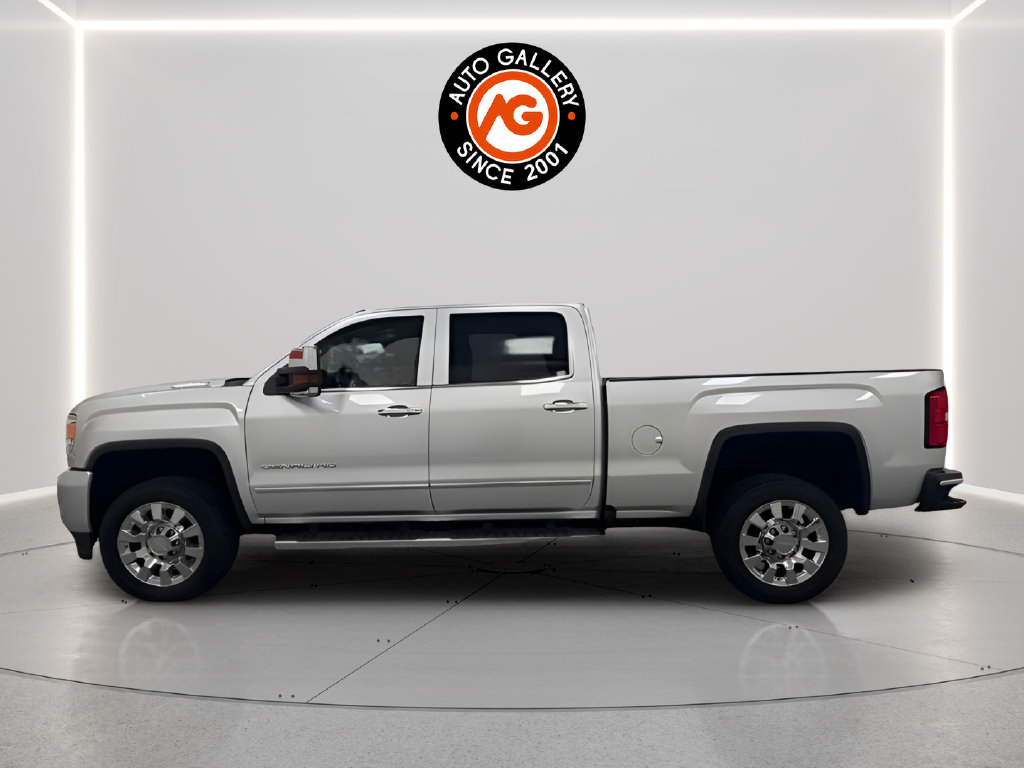 Used 2019 GMC Sierra 2500 Denali w/ Duramax Plus Package AWD/4WD image 6
