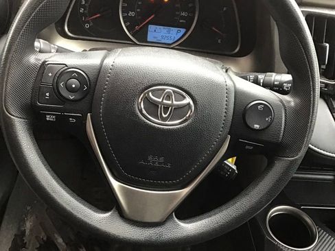 Used 2015 Toyota RAV4 XLE AWD/4WD image 9
