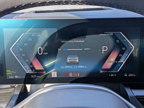 Certified 2025 BMW i5 xDrive40 w/ Premium Package AWD/4WD image 12