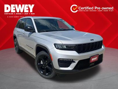 Used 2023 Jeep Grand Cherokee Limited w/ Black Appearance Package